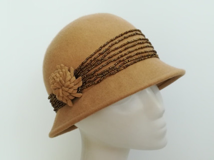 Art deco beżowy kapelusz klosz filcowy 54-56 cm