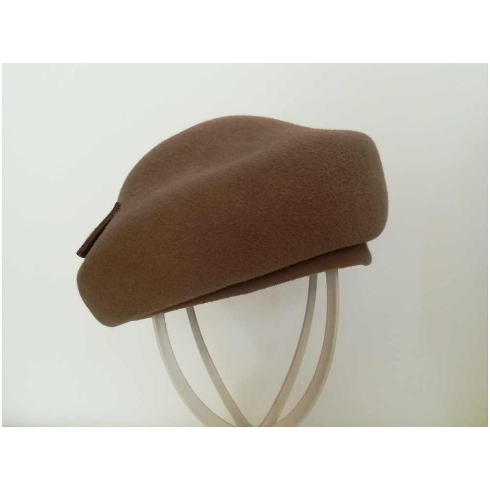 Beżowy beret filcowy 54-56 cm