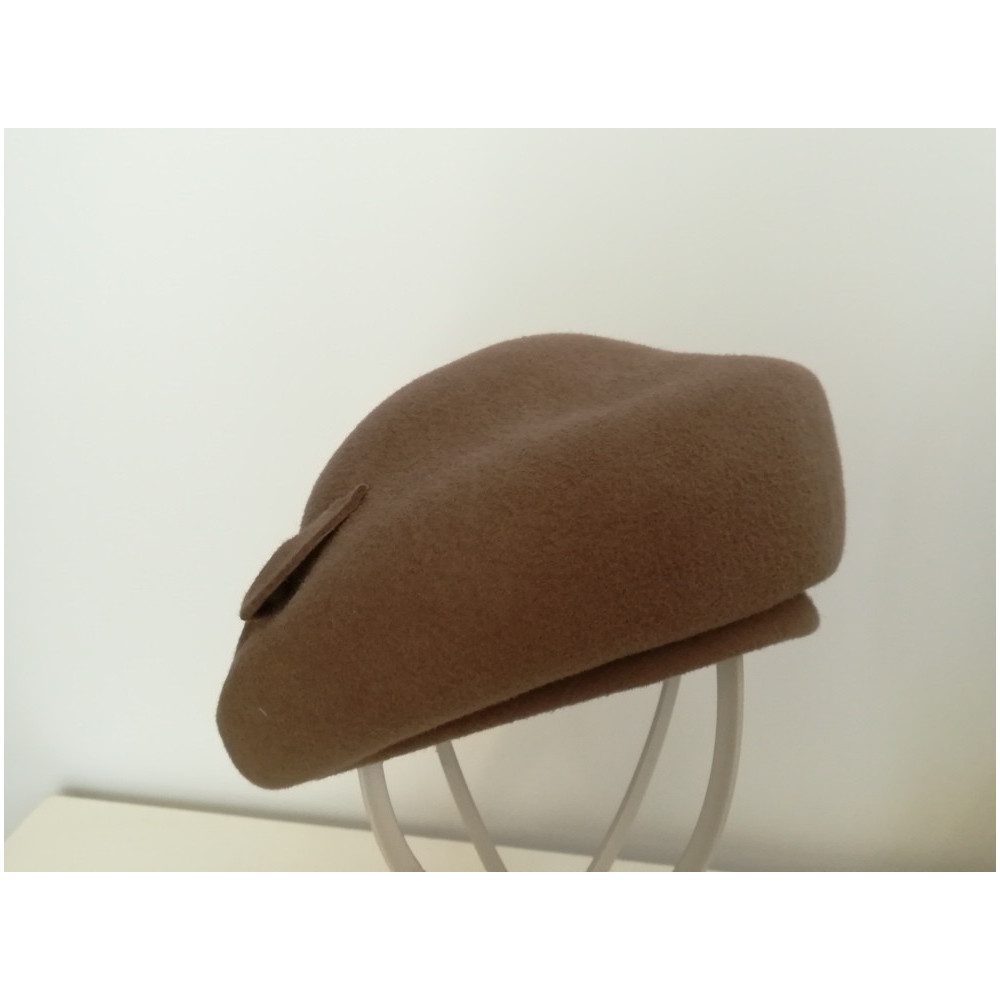 Beżowy beret filcowy 54-56 cm