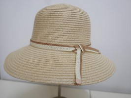 Beżowy kapelusz słomkowy  55-57 cm