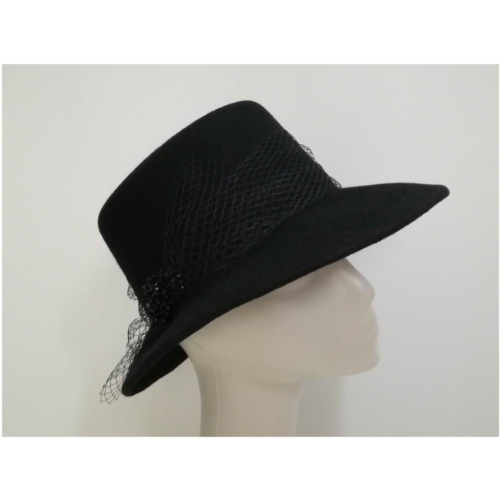 Czarny kapelusz filcowy z woalką 53-56 cm