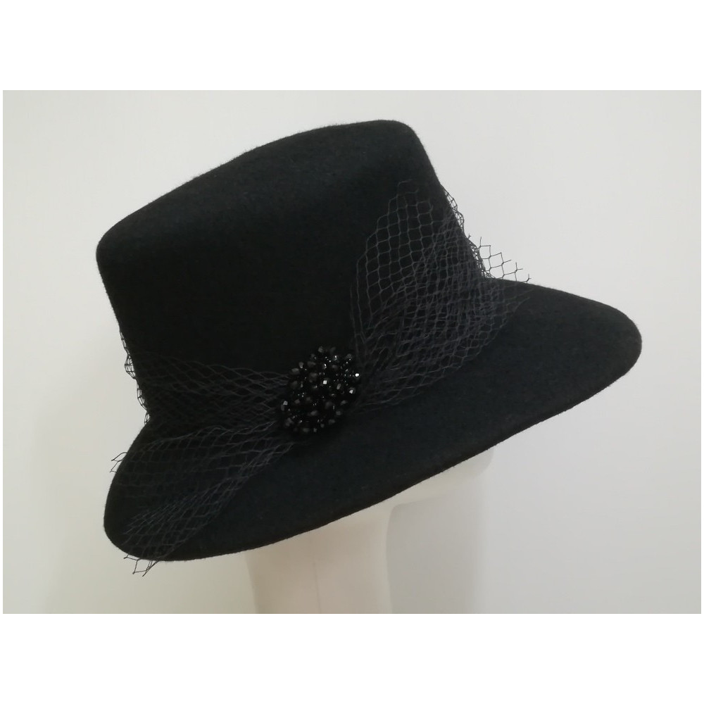 Czarny kapelusz filcowy z woalką 53-56 cm