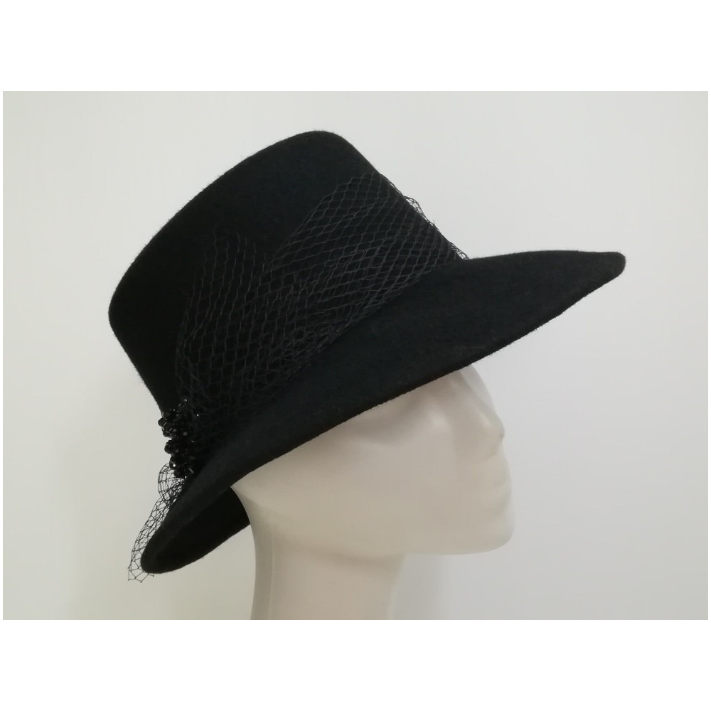 Czarny kapelusz filcowy z woalką 53-56 cm