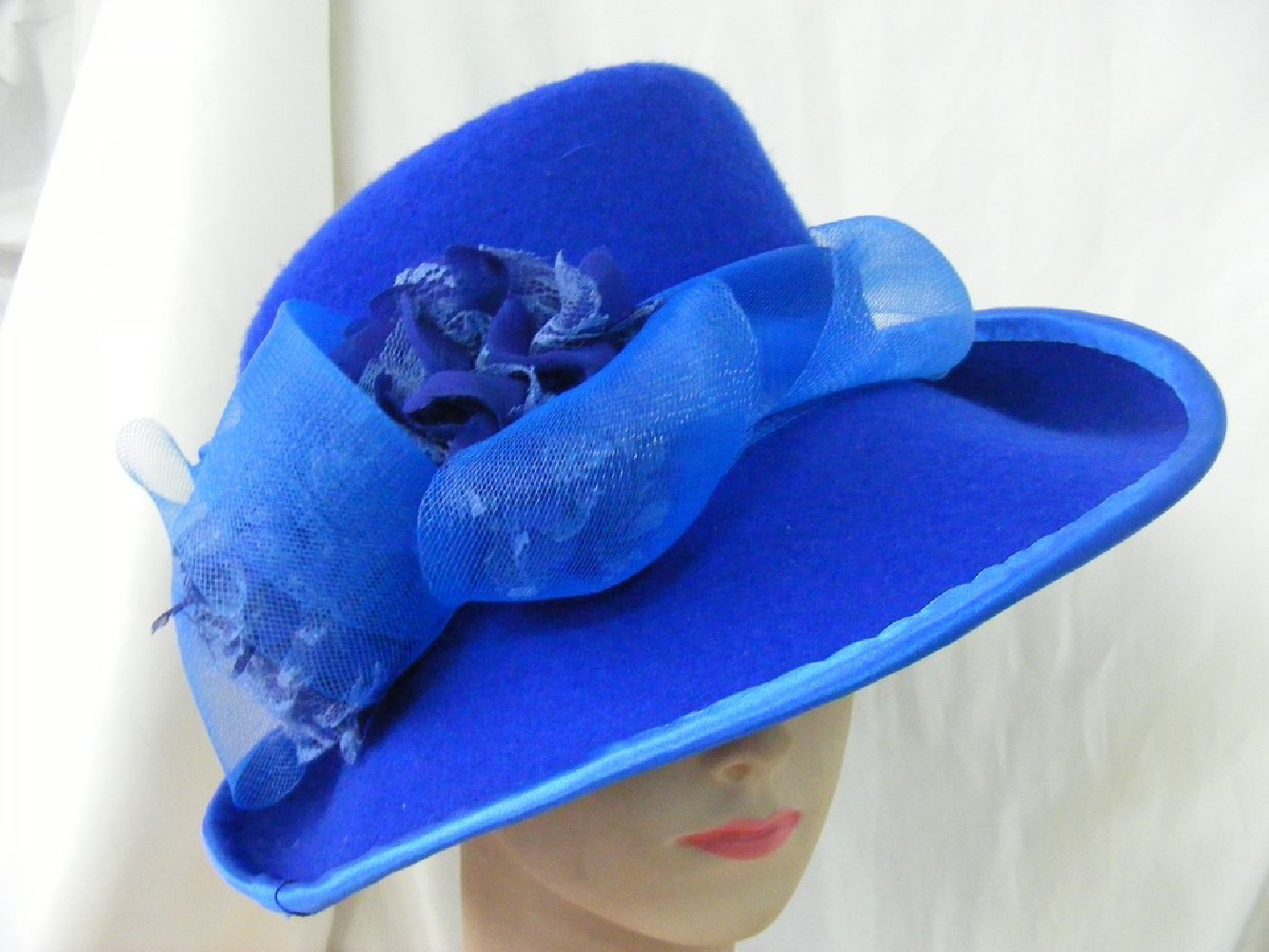 Diana szafirowy wizytowy kapelusz filcowy 55-57 cm