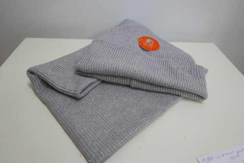 Szary komplet czapka i szal