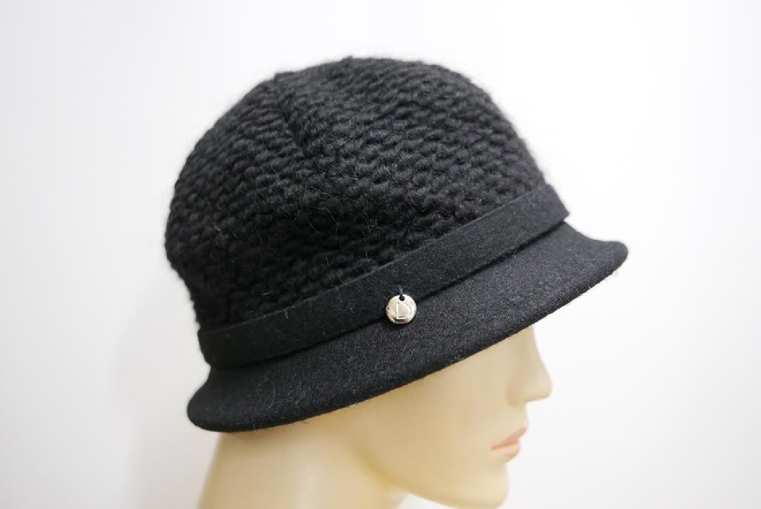 Czarny kapelusz tkanina do 58 cm- regulowany