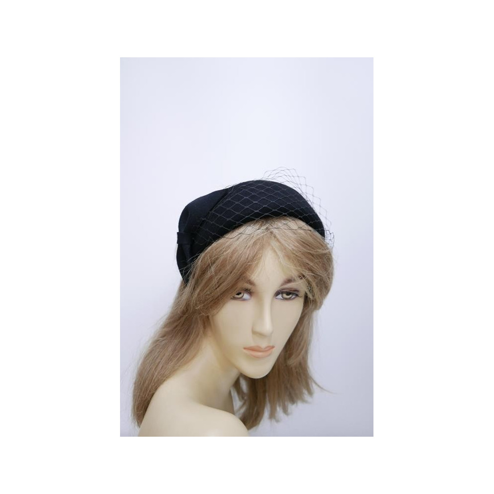 Czarna opaska filcowa-halo z woalką