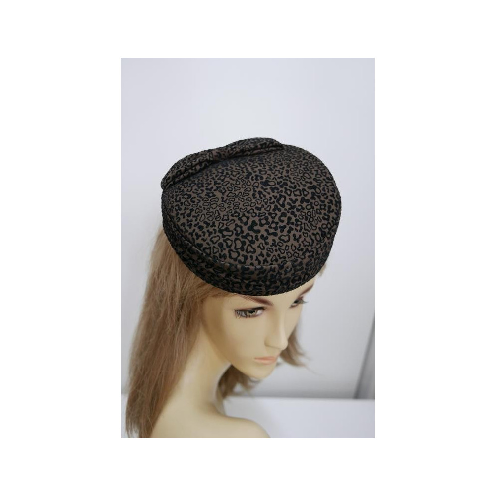 Dita - toczek brązowo czarna panterka- tkanina