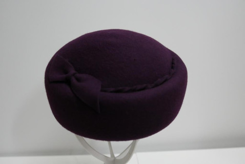 Masza burgund toczek filcowy 54-56 cm