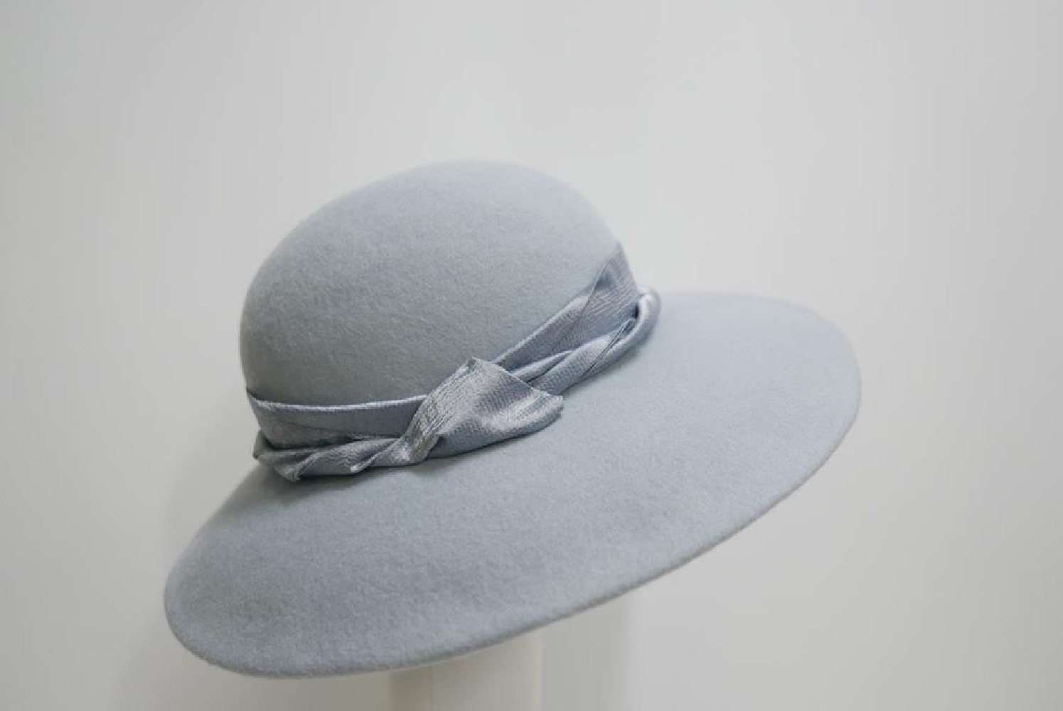 Vegas-błękitno szary kapelusz z dużym rondem 53-56 cm