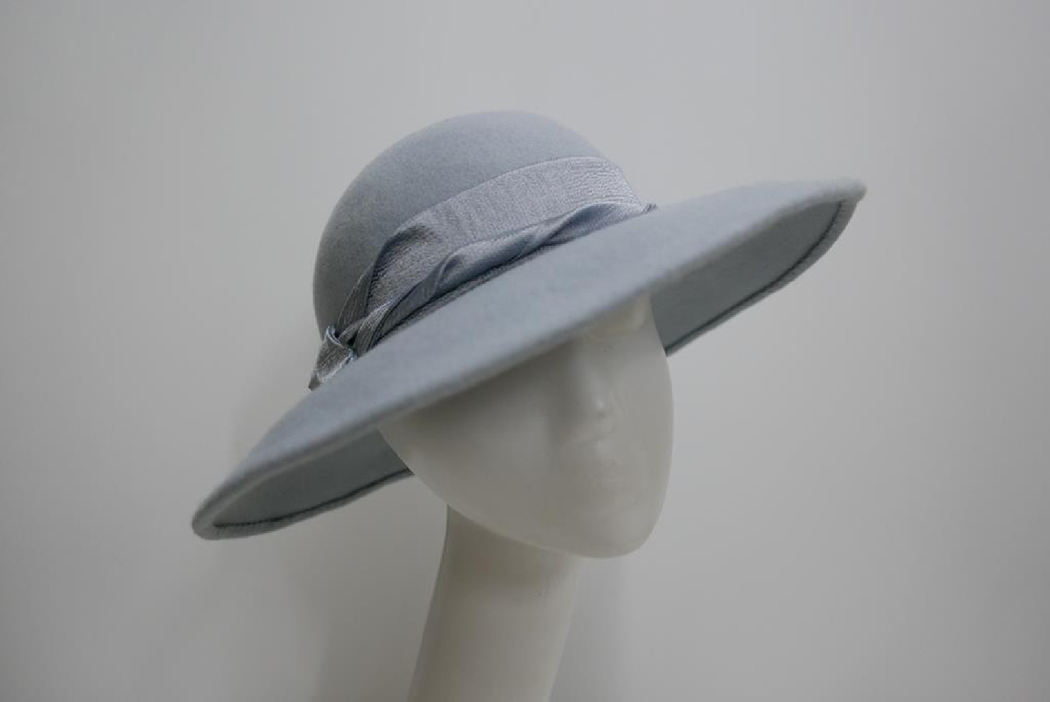 Vegas-błękitno szary kapelusz z dużym rondem 53-56 cm