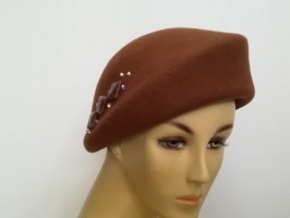 Brązowy beret filcowy 59-60 cm