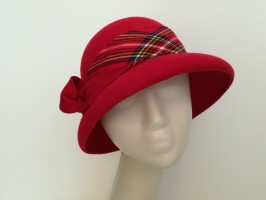 Czerwony kapelusz filcowy 54-57 cm