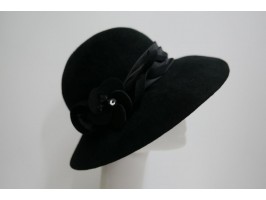 Czarny welurowy kapelusz 54-56 cm