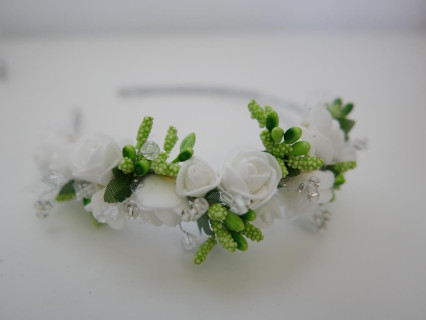 Biało zielona przepaska z kwiatuszków jak żywe