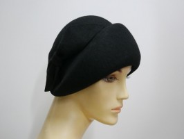 Alberta, czarna filcowa czapka toczek retro 54-58 cm