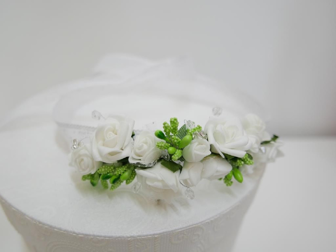 kwiatowy pasek biało zielony