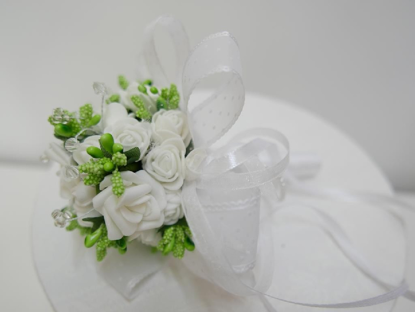 Bukiecik z kwiatów, bukiet, biało zielony