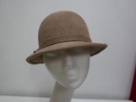 Ania beżowy kapelusz pilśniowy 53-55 cm