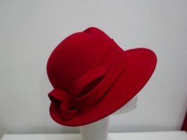 Atena czerwony kapelusz filcowy  54-57cm