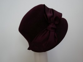 Retro klosz kapelusz pilśniowy burgund 57-58 cm