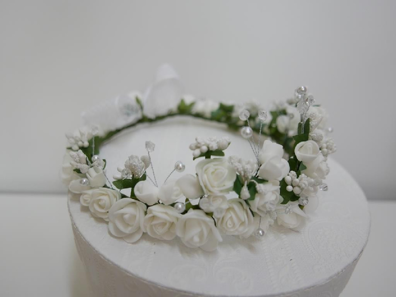 Tiara wianek komunijny z podwyższeniem i kokardą