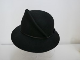 Czarny kapelusz filcowy 57-58 cm