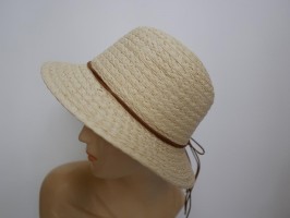 Kremowy kapelusz słomkowy  55-56 cm