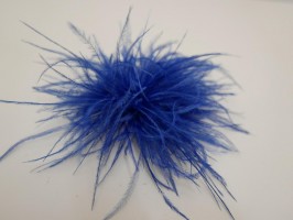 Niebieskie strusie piórka stroik do włosów , sukni, kapelusza