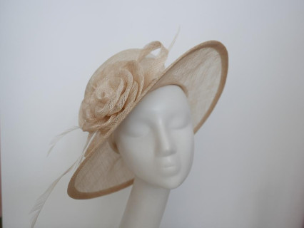 Wizytowy kapelusz sinamay naturalny 56-57 cm