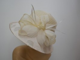 Kremowy letni kapelusz tkanina słomka do 57 cm regulowany