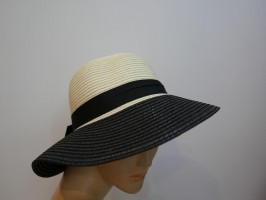 Beżowo czarny słomkowy letni  kapelusz 56-57 cm