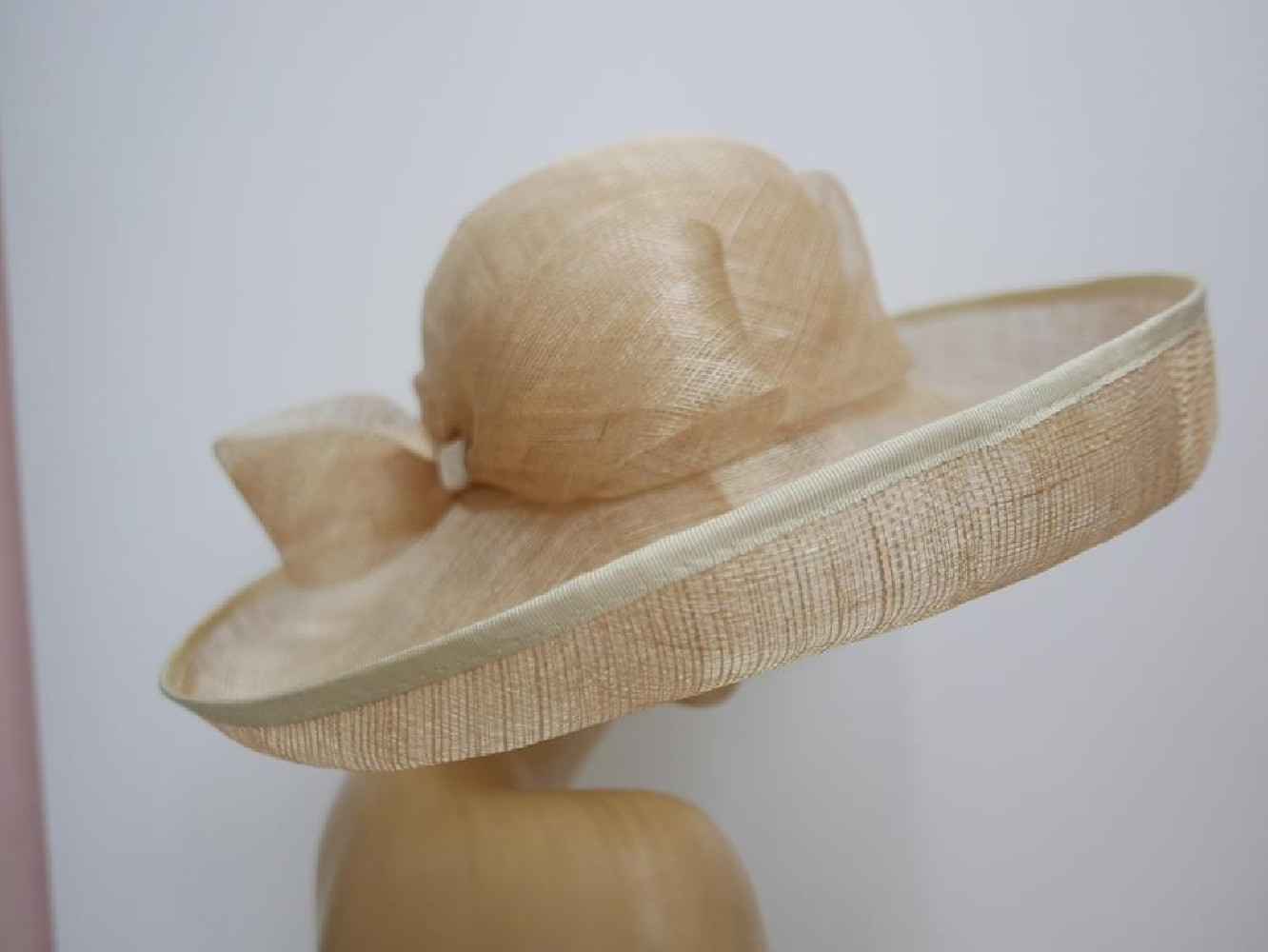 Royal Ascot kapelusz sinamay beżowy 57-58 cm