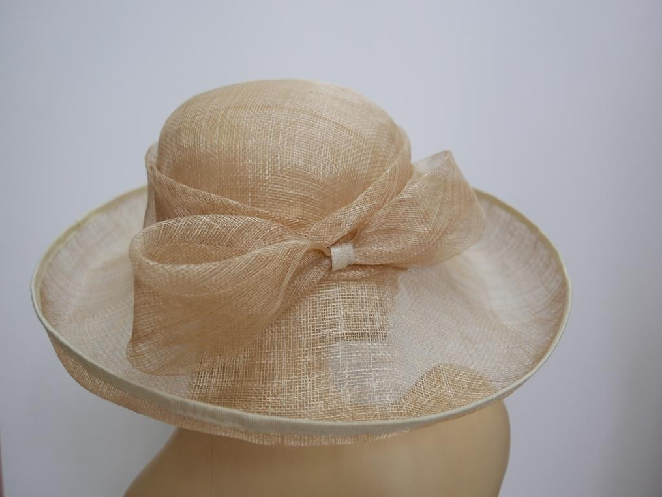 Royal Ascot kapelusz sinamay beżowy 57-58 cm