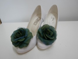 Klipsy do butów zielone kwiaty 9 cm