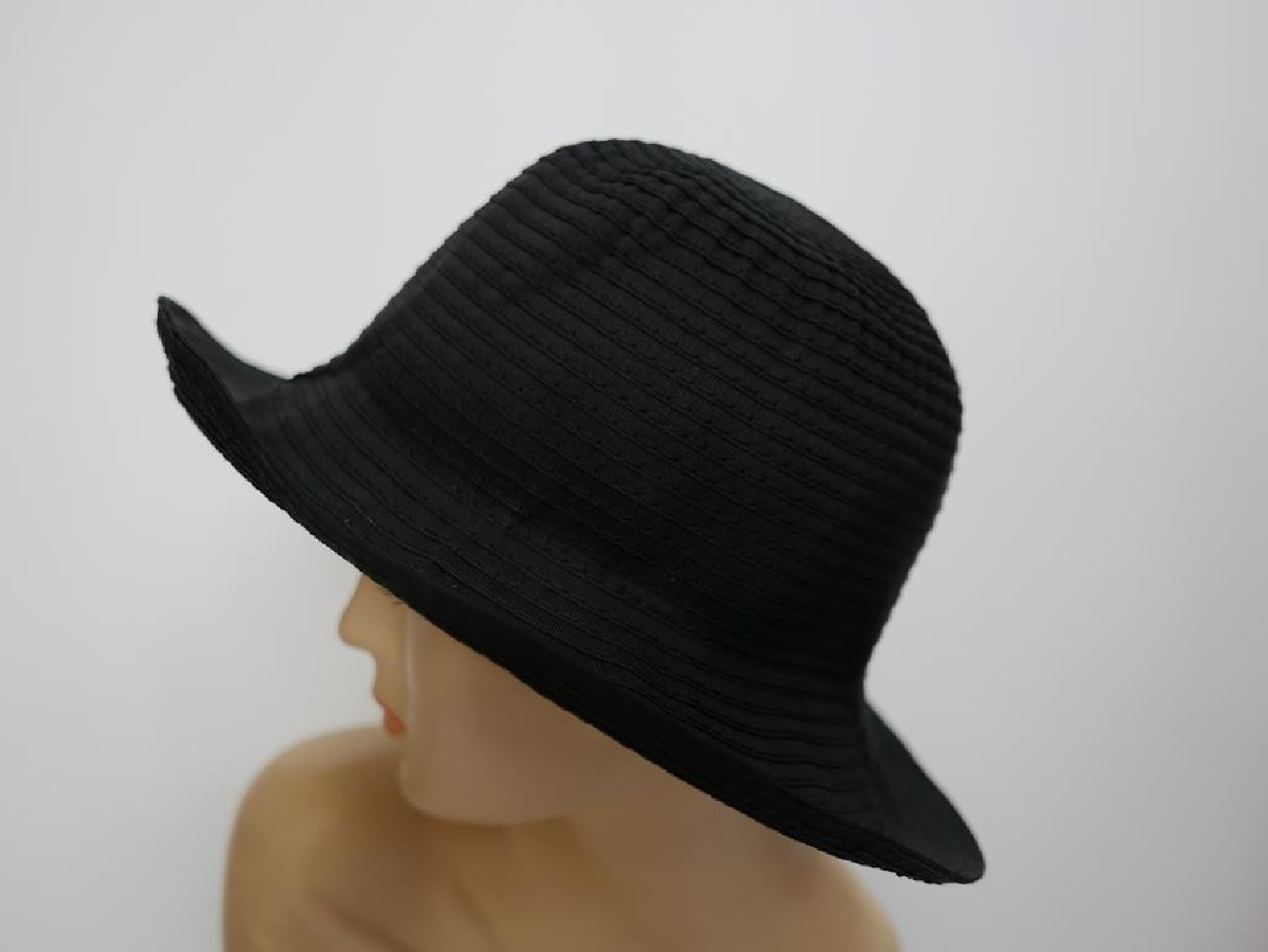 Czarny letni  kapelusz ryps 55-56 cm