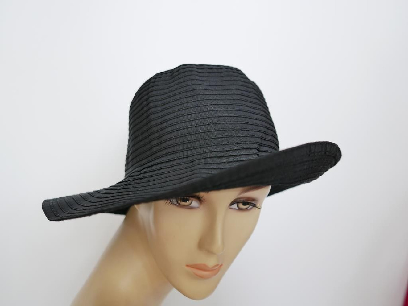Czarny letni  kapelusz ryps 55-56 cm