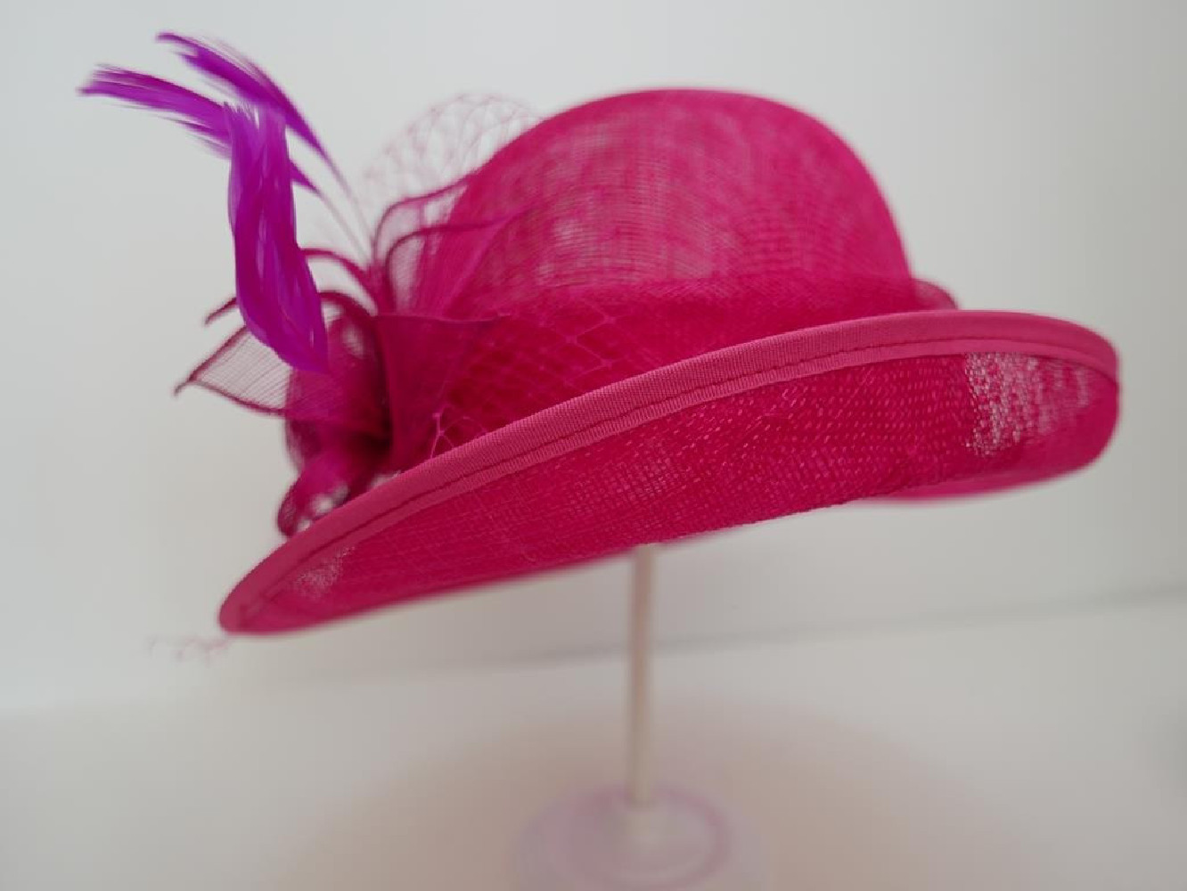 Fuksja kapelusz z sinamay model retro regulowany do 57 cm