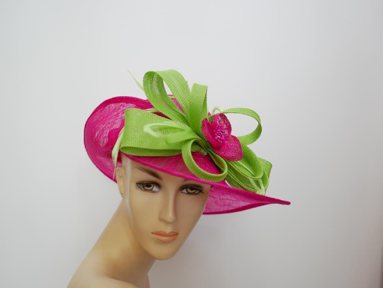 Fuksja z limonką wizytowy kapelusz z sinamay do 56 cm