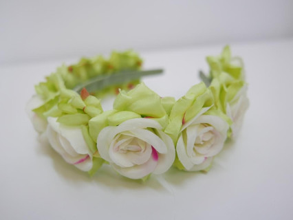 Wianek kremowo pistacjowe róże  panieński, eventy