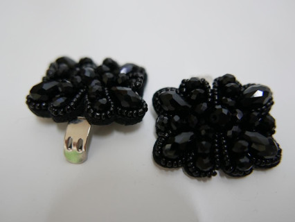 Klipsy do butów czarne, szklane koraliki