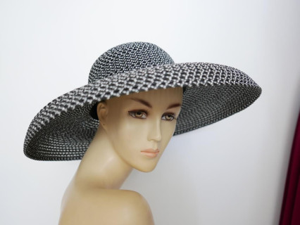 Kapelusz w stylu Audrey czarno biały do 57 cm