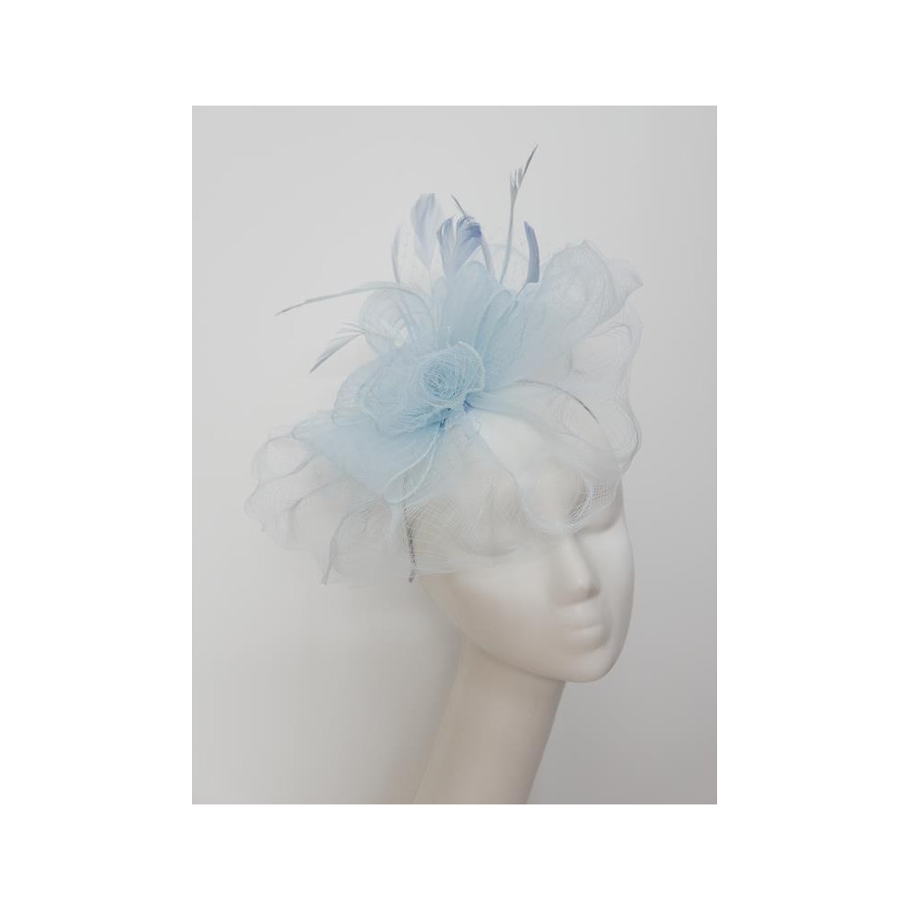 Błękitny fascynator z crin na przepasce