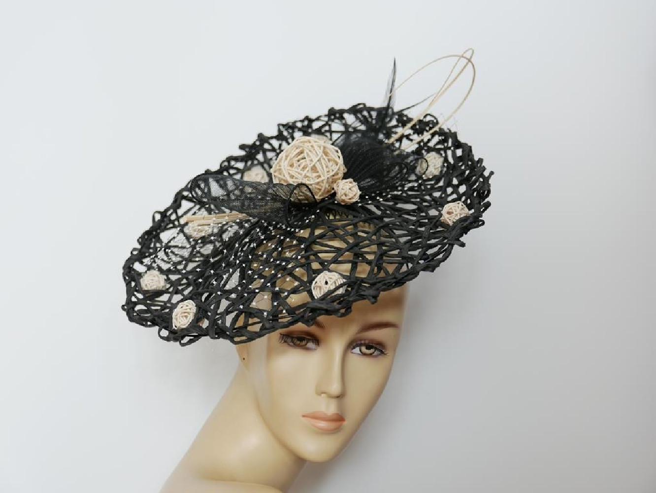 Czarno kremowy  szałowy kapelusz- Derby Hat