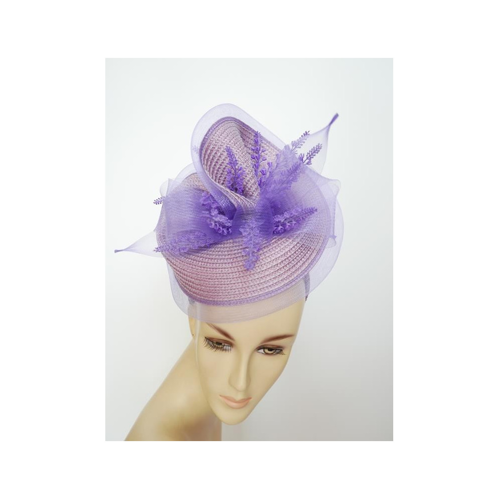 Lawendowy fascynator na przepasce