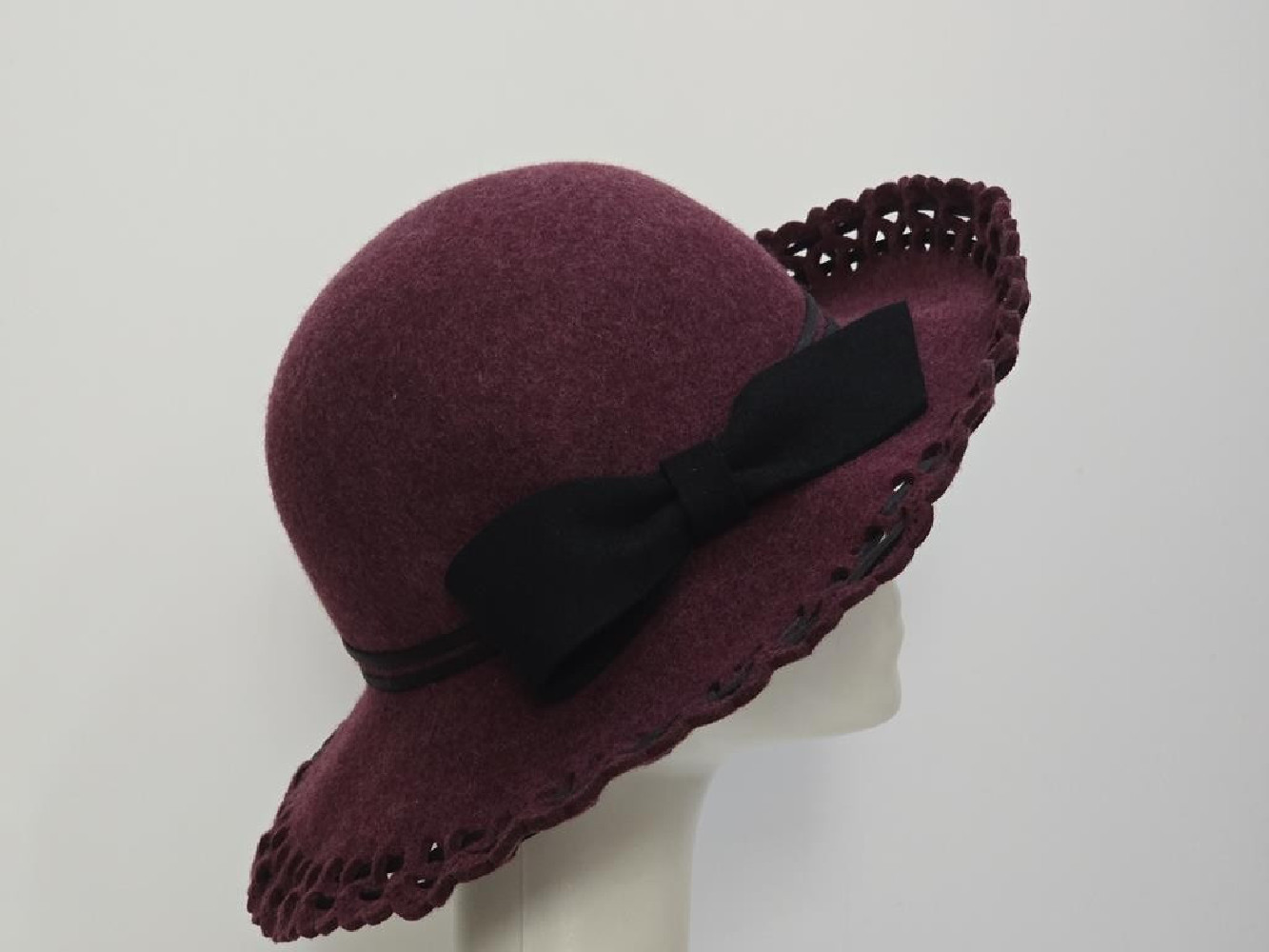 Bordowy melanż kapelusz z rondem do modelowania 57-58 cm