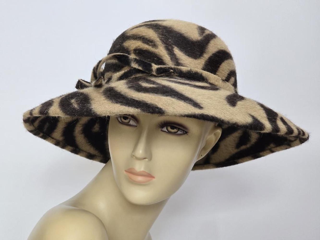 Andromeda tygrysi print kapelusz  melousine 55-57 cm