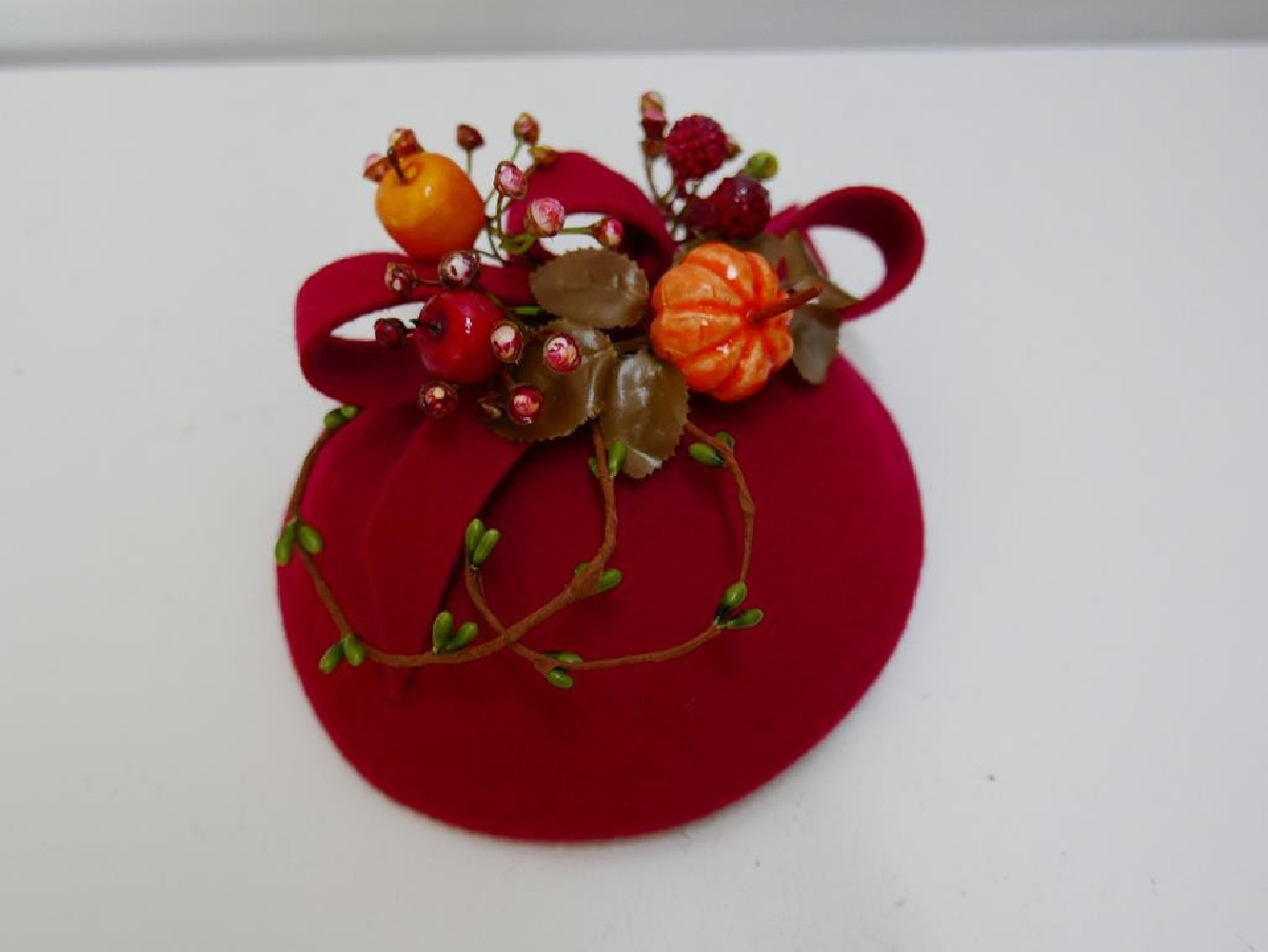 Jesienny filcowy mini toczek fascynator