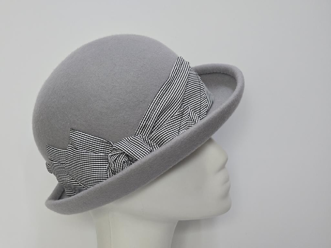 Melody szary melonik kapelusz filcowy 54-56 cm