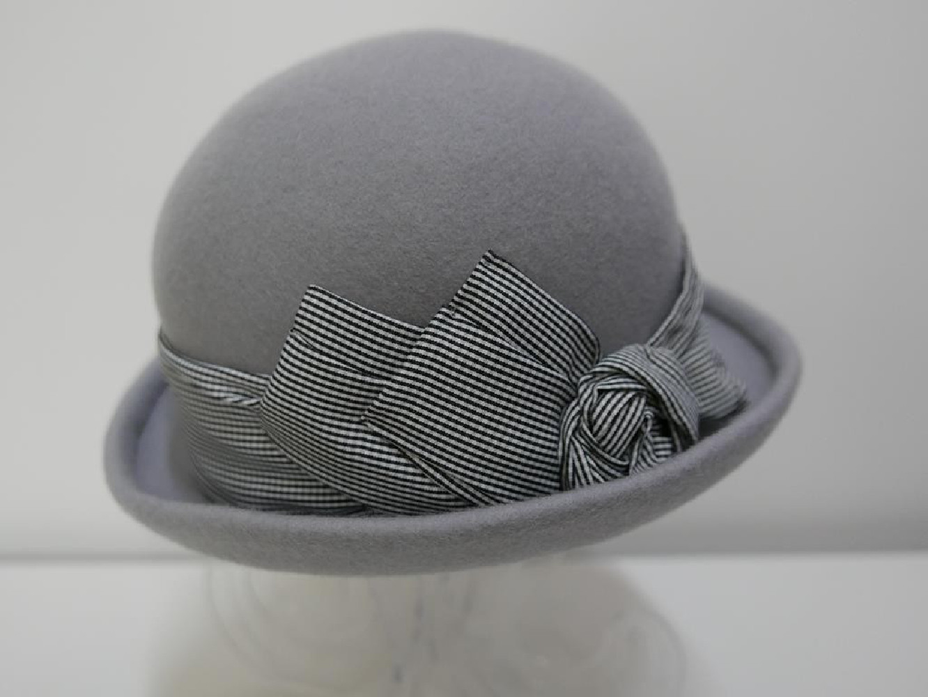 Melody szary melonik kapelusz filcowy 54-56 cm